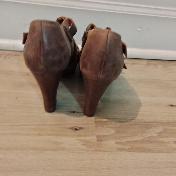 Naya 3.5" heels - Picture 3 of 4